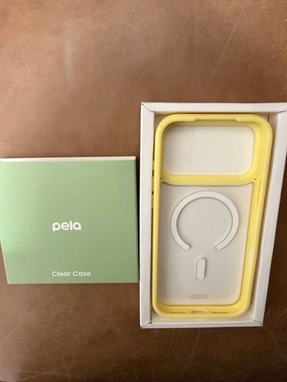 Pela clear case yellow 17 pro max